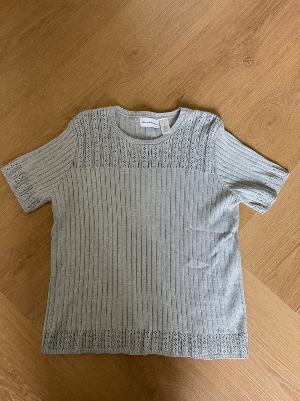 Alfred Dunner Light Silver Knit Short Sleeve Sweater